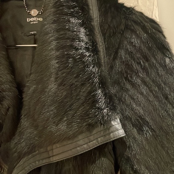 Perfect condition BEBE faux fur jacket - Picture 3 of 4